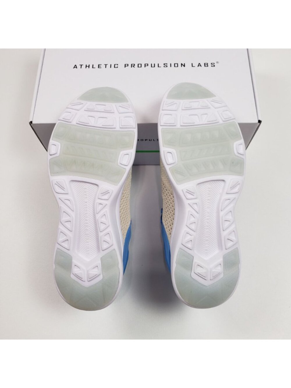 APL TechLoom Tracer Running Shoes Women’s Size 6 Coastal Blue/Beach/White NWB - Picture 8 of 16